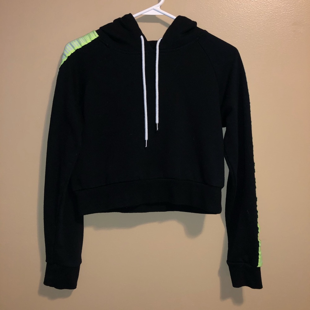 Forever 21 cropped hoodie